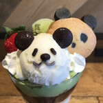 BLUE LEAF CAFE Ueno - 緑パンダパフェ