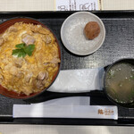 Niwa Tori Sanwa Rarapoto Yokohama Ten - 名古屋コーチン親子丼［コラーゲンスープ付］（¥1,080）