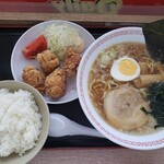 Kuroiso Parking Area (Kudari Sen) Eat-in Corner - セット税込800円。