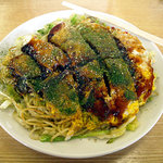 Okonomiyaki Hachibee - 「肉・玉子・そば入りお好み焼き」650円