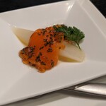 Trattoria Italia Ginza Ten - アミューズ：サーモンとホワイトアスパラガス