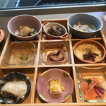 Ginza Choshoku Labo - 朝食ビュッフェ１９００円。第二弾。ブランド豚のしゃぶしゃぶは、ライブで作ってくれます。お出汁もお肉も良い塩梅で、とても美味しかったです（╹◡╹）