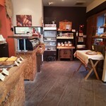 Bakery Minami - 小さいお店です