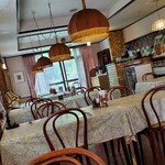 Bistro Louvre - 