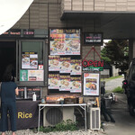 Happy Over Rice - 店外