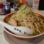 Gifu Tonta - 野菜味噌ラーメンに野菜増しコール