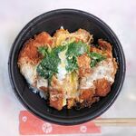 みのや さくら亭 - ４元豚の卵とじカツ丼 980円 ※テイクアウト（みのや さくら亭）