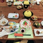 Oyasukyo Onsen Tarobee Ryokan - 夕食　お席セット