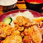 Yakitori Hirai - ごはん大盛り無料みそ汁付き。