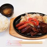 レストラン ルッカ - ハラミ定食