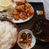 弥生飯店 - 料理写真:唐揚げ定食ご飯大盛り