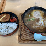 東京亭 - ラーメン弁当❗️