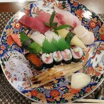 Hatsu Zushi - 