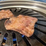 極上赤身焼肉 藤 - 幻の黒タン　肉厚！