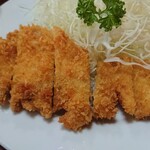 Tonkatsu Taro - 薄めのとんかつですが、600円で食べられる貴重なお店