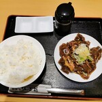 駅のやきにく屋 さくらんぼ - 