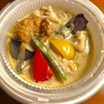 梅の花 - グリーンカレー弁当