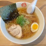 Yoru no Darumaya - 「塩ラーメン」700円。