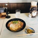 Shogetsu - カツ丼　８００円