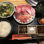 炭火焼肉のバクロ - 