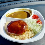 Bistrante&Bento KOTTA - ハンバーグカレー 690円
                       (+ガーリックライス変更 50円)