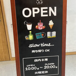 IDO CAFE - 店内にカウンター席あるようでした