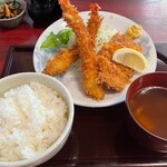 一両 - ミックスフライ定食