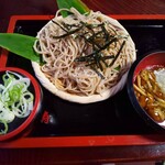 Teuchi Soba Ebisu - なめこ入りおろしざる