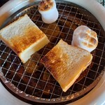 Hibachi Cafe Juan - 火鉢でこんな感じに焼きます