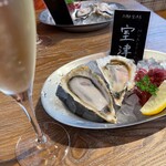 Kobe Sannomiya Oyster House - 