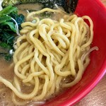 Keiichi Ya Kaisei Ten - 麺は弾力のある中太麺。