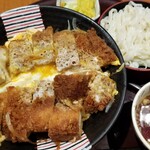 Iccho Kiryu Hirosawa Ten - ジャンボチキンカツ丼+小うどん付き　\1090-　旨い（量が多い）