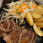 TEXAS KING STEAK Ionmo-Ru Shinrifuminamikan Ten - テキサスステーキ(120㌘)950円