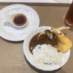 レストラン ラ・ベランダ - クリームブリュレとアパ社長カレー