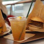 Jiyugaoka Burger Haneda Ten - Bセット