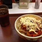 Sukiya Sumiyoshi Nagai Koen Dori Ten - キムマヨ牛丼　390円