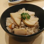 Hoei Ryokan - タケノコの炊き込みご飯