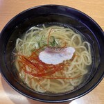 スシロー - 魚介に超惚れこんだ塩ラーメン　４１８円　(2022/03)