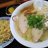 粋 - 料理写真:ラーメン＋ミニチャーハン　¥850