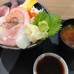 漁港めし家 牧原鮮魚店 - 