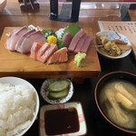 Yamome - さしみ定食　1100円