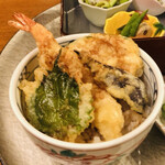 Yamato Koura Honten - メインは天丼