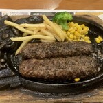 BRONCO BILLY Kamio Ten - 炭焼き超粗挽きビーフハンバーグ260gです。（2022年10月）