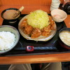 とんかつ 三太 - 料理写真:ヒレカツ1.5盛り、豚汁、ご飯軽め、半熟卵