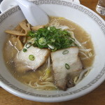 ラーメン華力 - 定食にセットされているラーメンです。