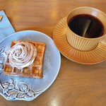 OTONA COFFEE LOUNGE WING - モンブランワッフル　ガテマラ