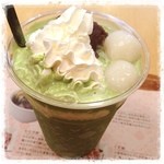 nana's green tea Machida Tokyu Tsuinz Ten - 抹茶白玉ラテ@600
                      ボリューミーで美味しい