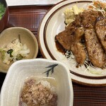 とんかつの美代 - 生姜焼き定食1485円