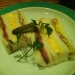 Restaurant & BAR SANTANA - ミックスサンド　９００円