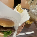 MOS BURGER Ion Moru Nagoya Domu Mae Ten - 